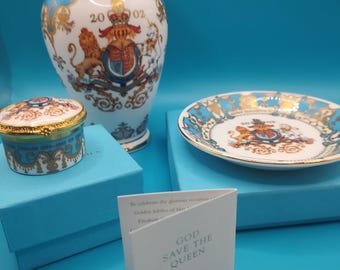 The Royal Collection Queen Elizabeth II 2002 Golden Jubilee Vase