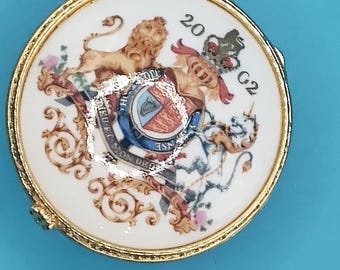 The Royal Collection Queen Elizabeth II 2002 Golden Jubilee Vase