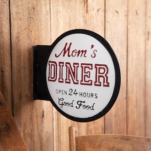 Mom&#39;s Diner Metal Wall Sign