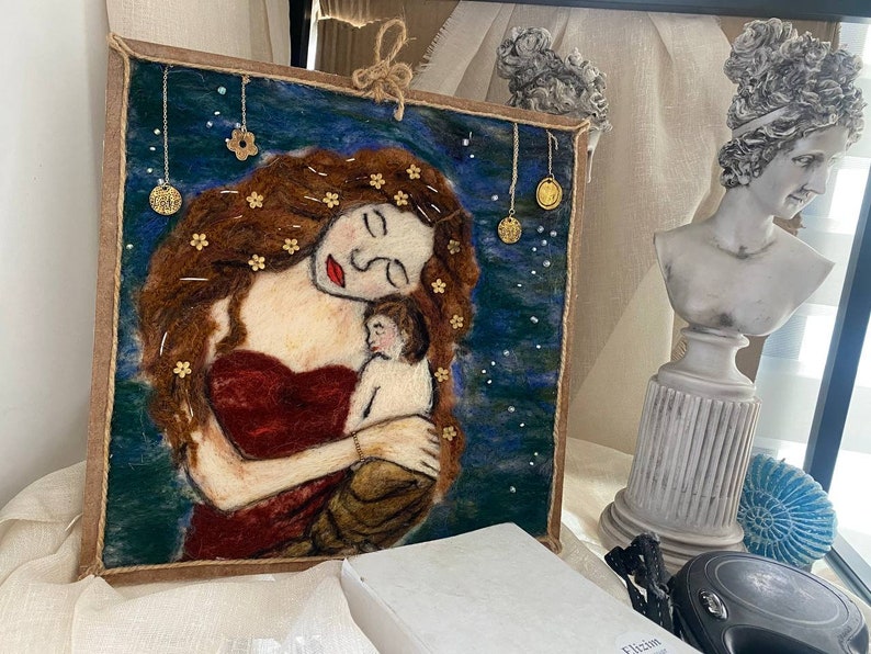 Regalo del Día de la Madre, Pintura de fieltro de madre e hijo de Gustav Klimt, decoración de pared hecha a mano en marco de madera, regalo de nueva mamá imagen 6