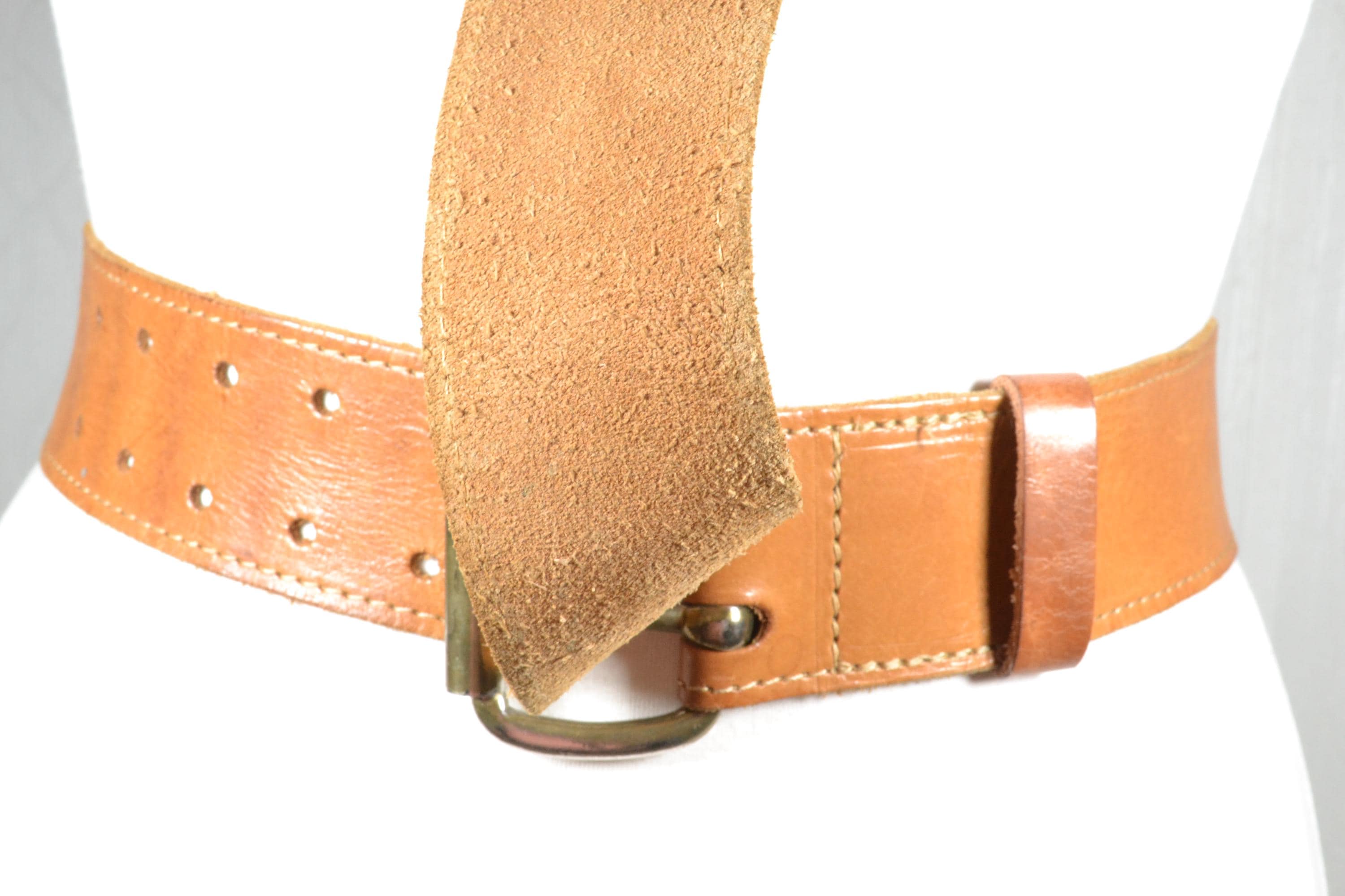 In Transit Soft Leather Metal Waist Belt Western Belt, Sz 32 Made in France Tan Rugged Western Tan Leather Wide Waist Belt With Industrial  main image 4