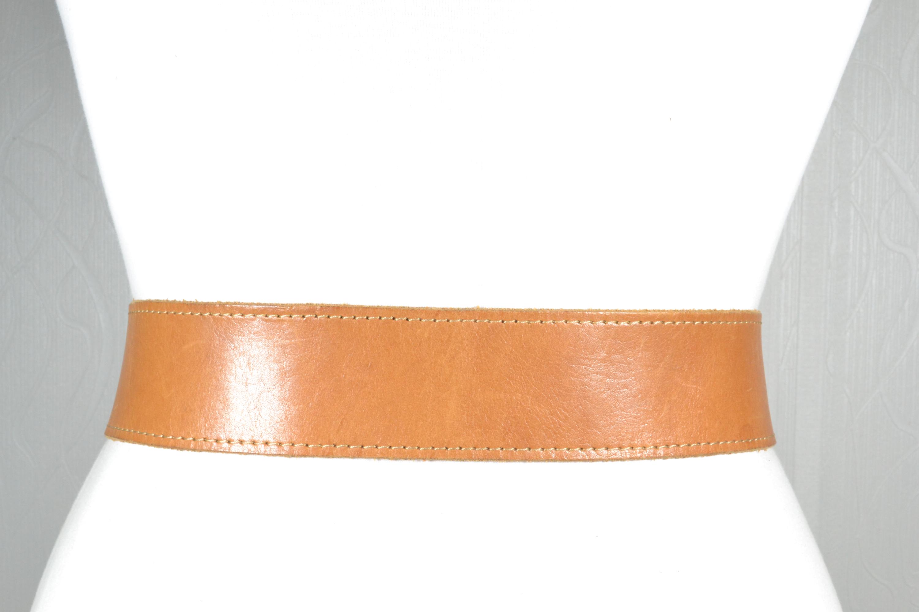 In Transit Soft Leather Metal Waist Belt Western Belt, Sz 32 Made in France Tan Rugged Western Tan Leather Wide Waist Belt With Industrial  main image 2