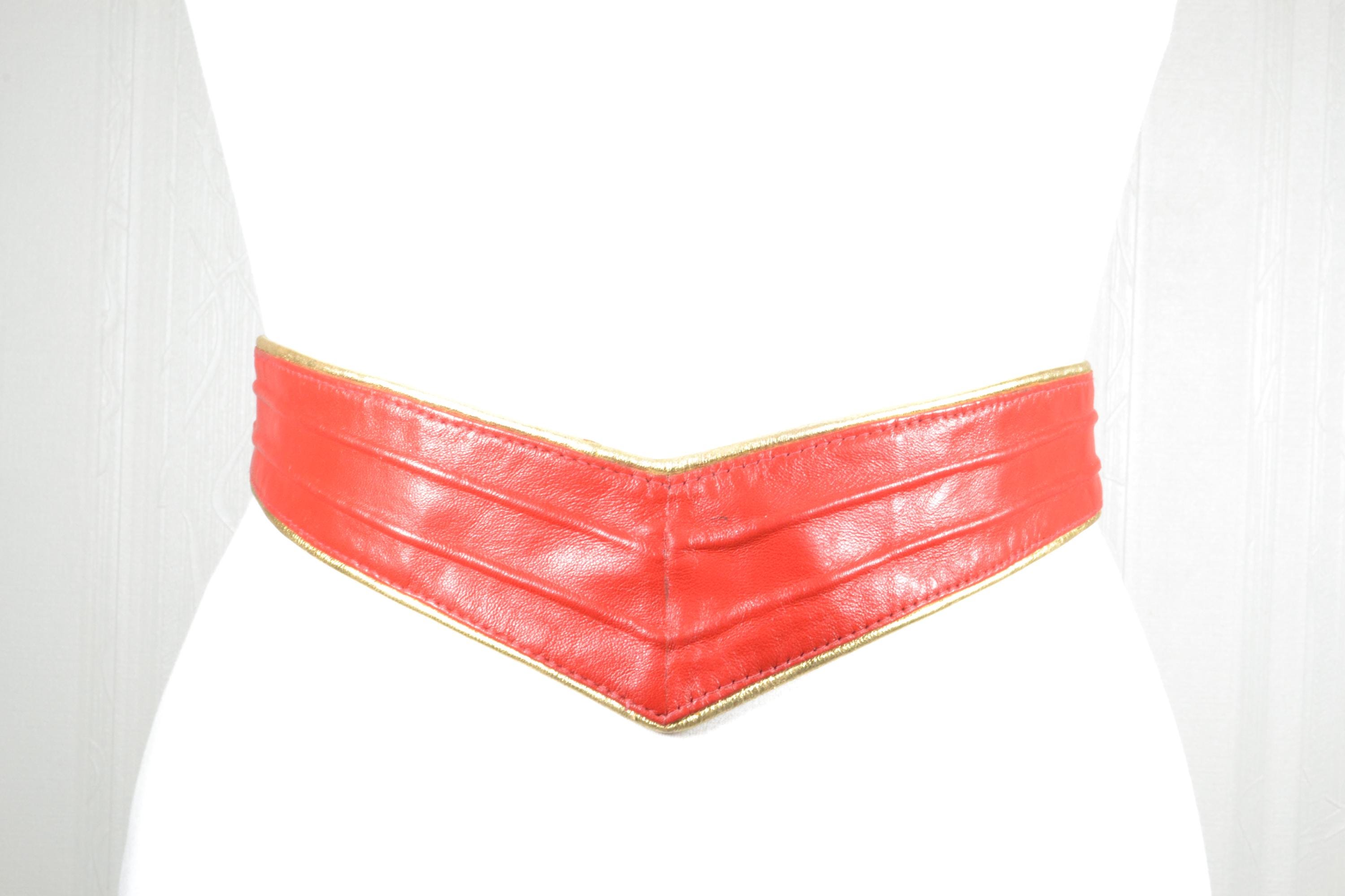 Corset Belt V New White V-cut Leather Corset Belt - ARIA MARGO main image 3