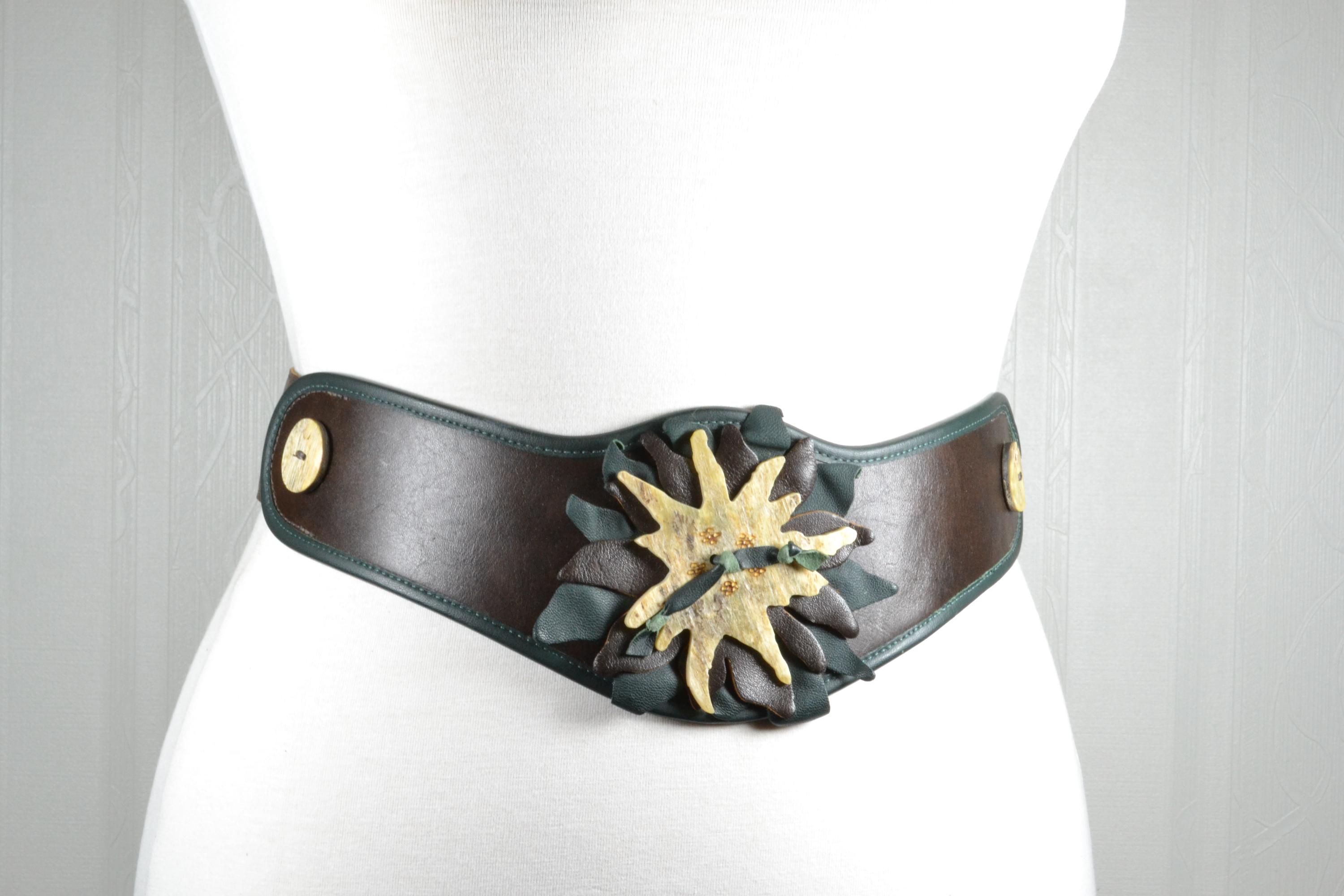Vintage Brown Leather Corset Belt: Floral Bronze Buckle  display picture 3