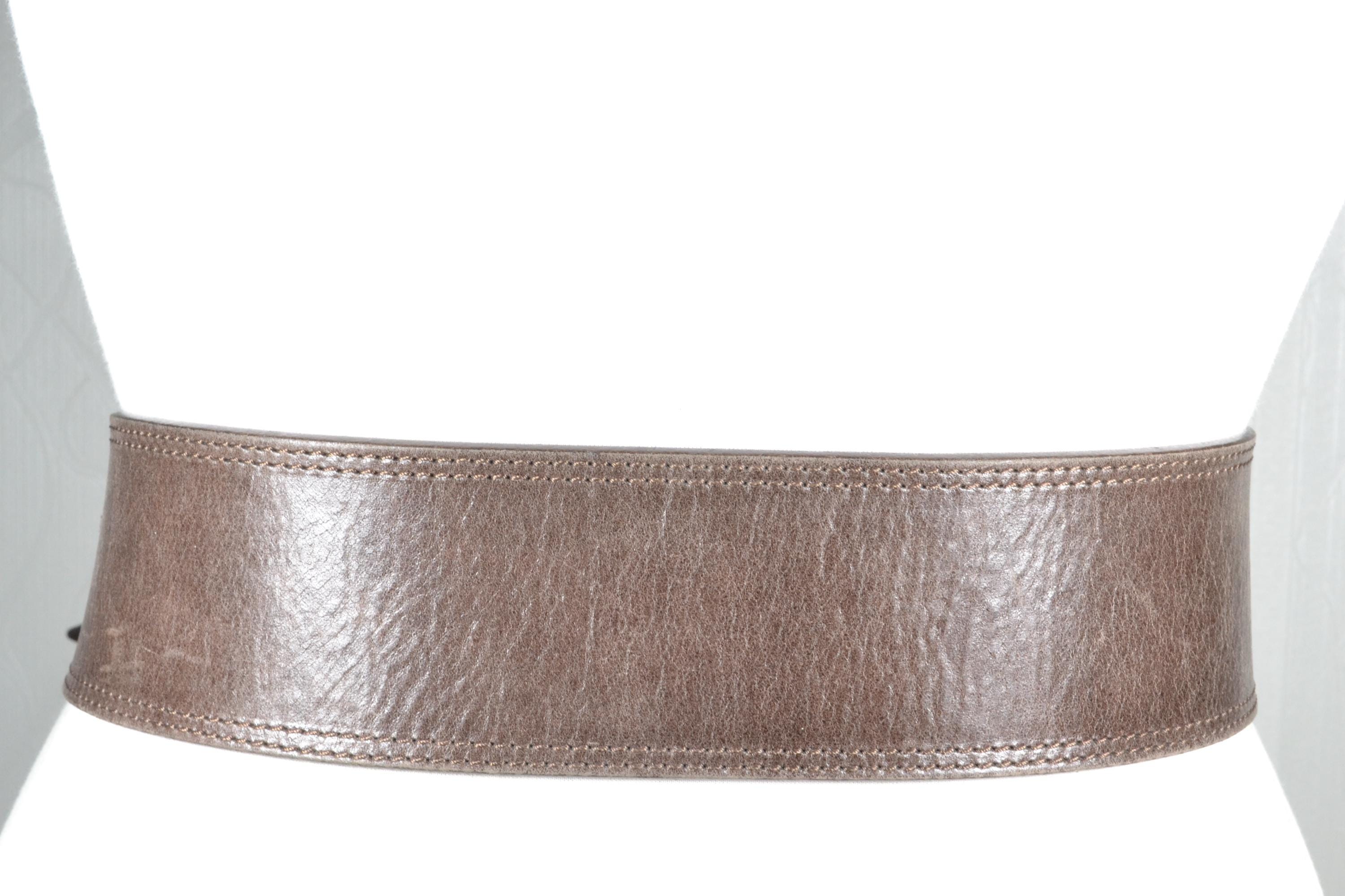 Vintage Wide Taupe Leather V-shaped Belt With Oversized  display picture 3