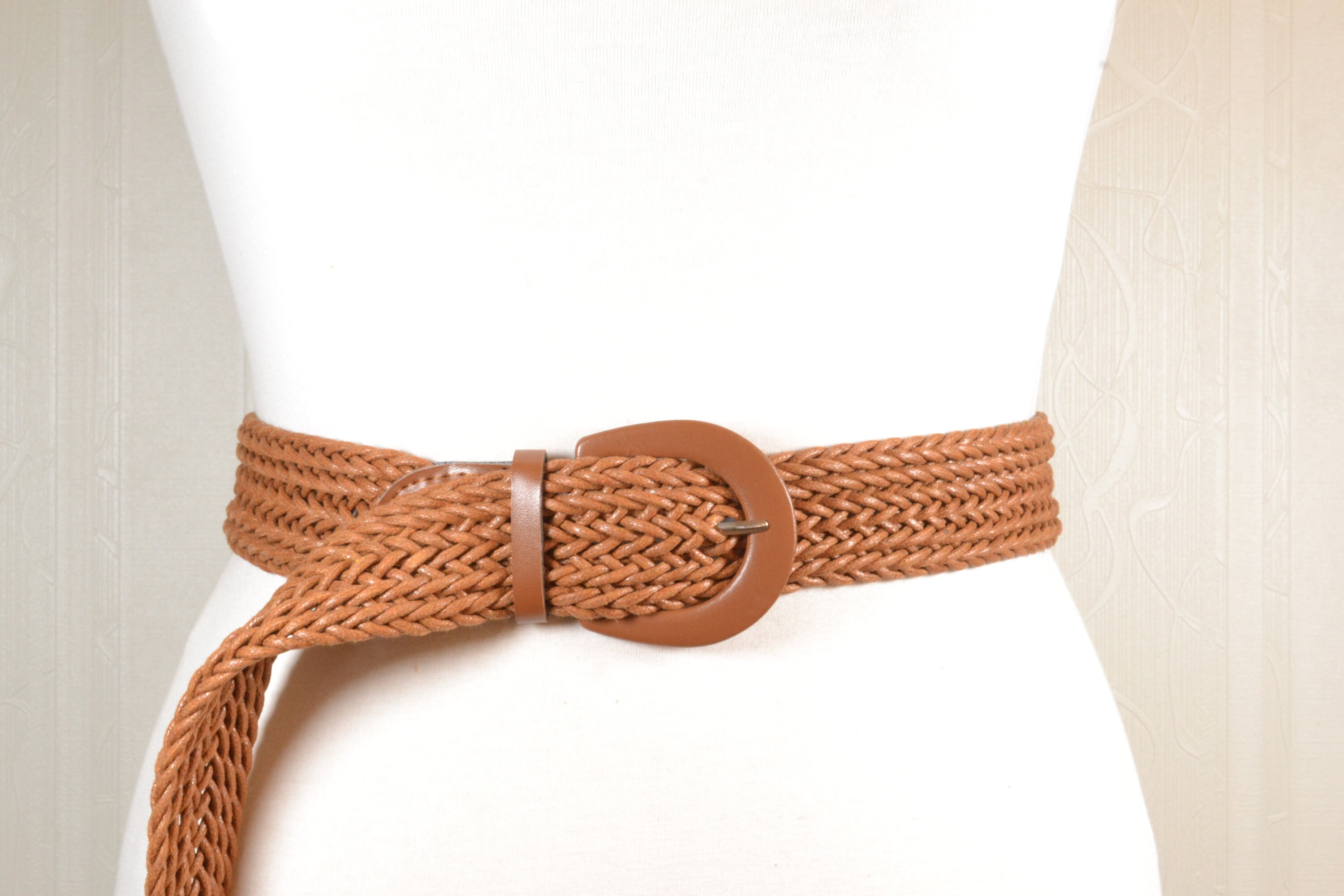 Braided Stretch Belt Tan Brown Woven Elastic Leather Boho Waist Festival Ready Lexington Braided Italian Saddle Leather and Elastic Belt  main image 4