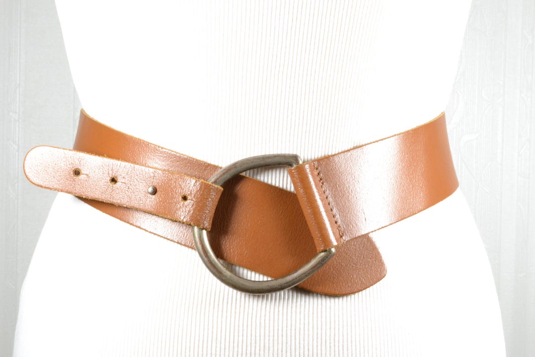 Wide Brown Leather Belt With Silver Buckle: High Waist  display picture 1