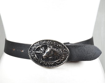 Vintage schwarzer Ledergürtel mit verzierter ovaler Pferdeschnalle, Westernreiten