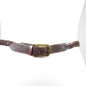 Cinturón vintage de cuero trenzado marrón: estilo bohemio occidental desgastado