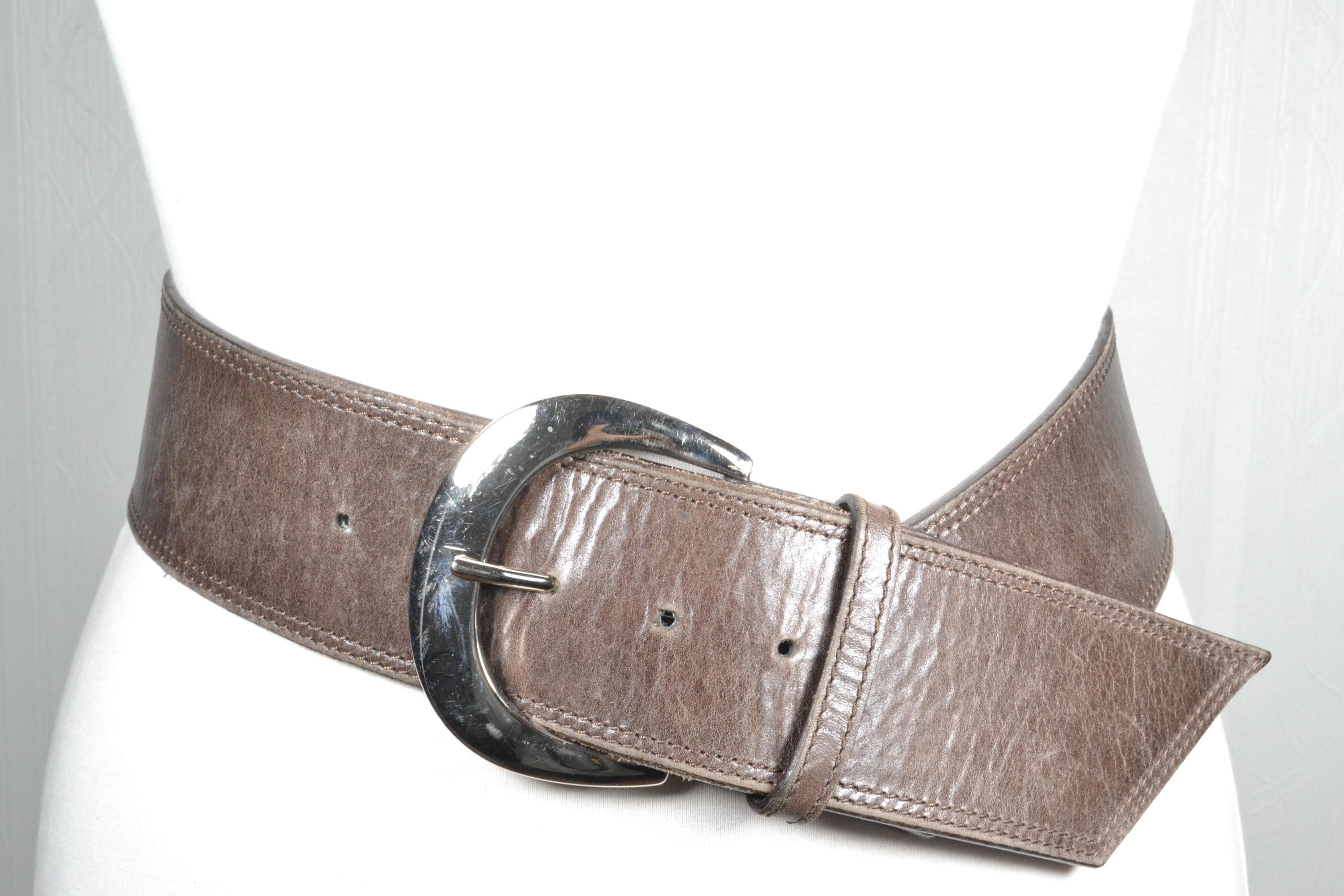 Vintage Wide Taupe Leather V-shaped Belt With Oversized  display picture 3