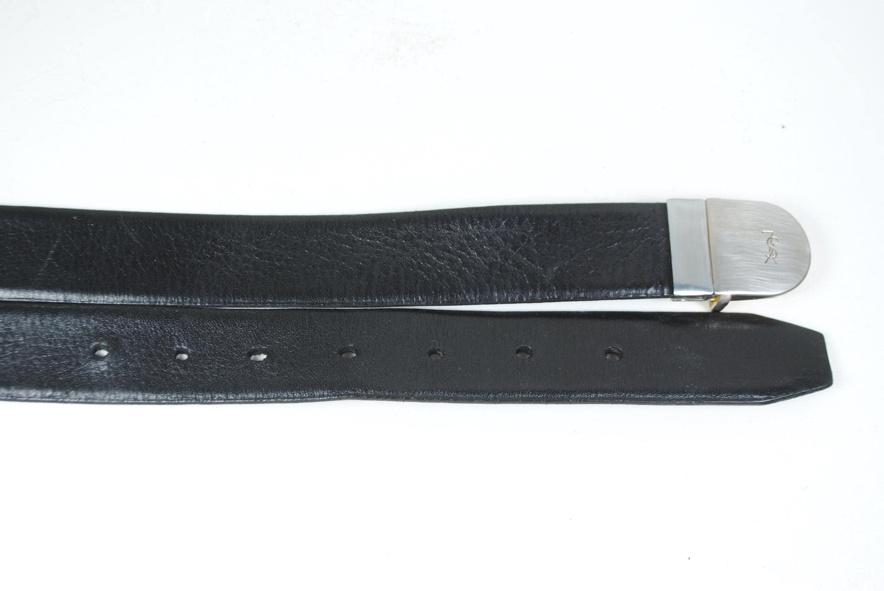 Vintage Yves St. Laurent black career belt, good condition Leather belt Yves Saint Laurent Black size 80 cm in Leather  main image 4