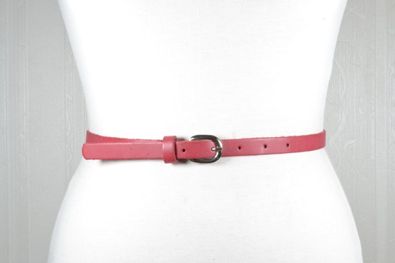 Vintage 1990s Moschino Leather Pink Belt Pink with Adjustable Buckles MOSCHINO Jeans Vintage Belt Leather Silver Metal Plate Pink  main image 4