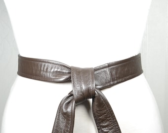 Vintage bruine leren OBI-strikriem met brede omslag, minimalistisch