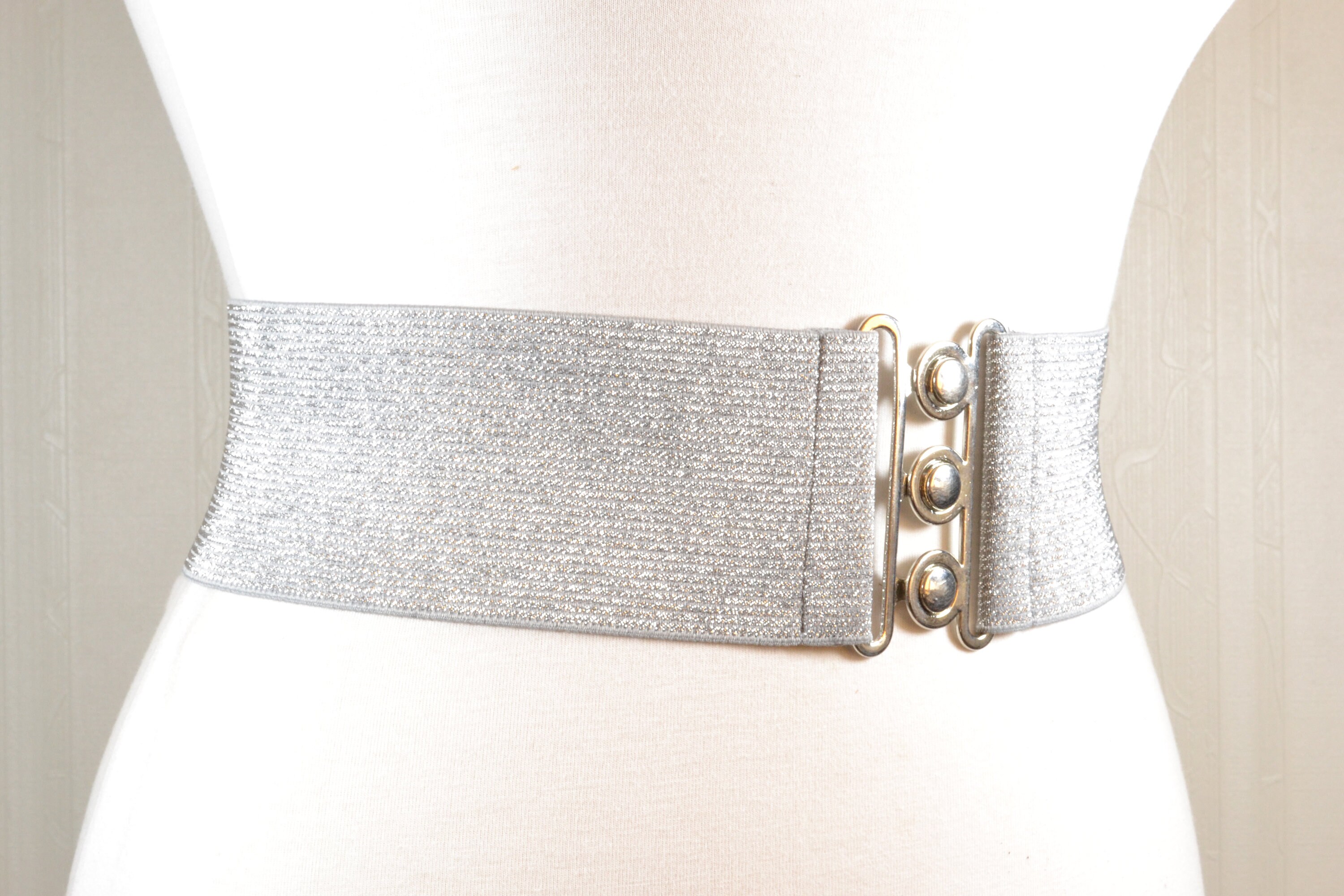 Vintage Silver Sequins Elasticized Stretch Belt with Interlocking Buckle Closure 120bf8a7-e0a0-4c58-b6b1-  main image 3