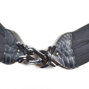 Vintage Black Elastic Waist Belt: Chunky Chain Link, Snakeskin Detail