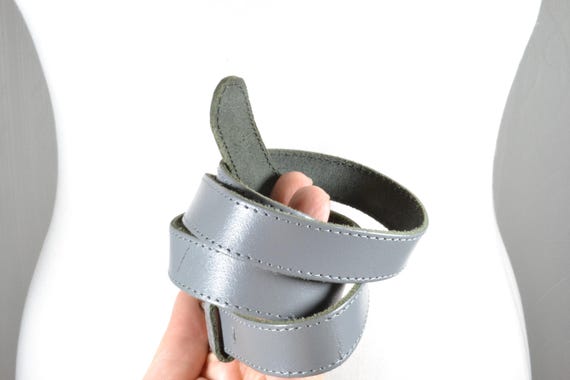 Vintage Leather Gray Skinny Belt with Dimpled Silver Metal Clasp Skinny Karung Belt with Long Gold Buckle - w.kleinberg main image 4