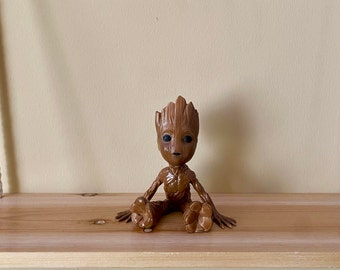 Baby groot Figurine