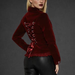 レースディテールのバーガンディレッドベルベットブレザージャケット - ゴシックコルセットバックジャケット - ビクトリアンスチームパンクベルベットコート（レディース）