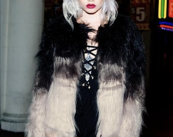 Chaqueta de pelo sintético degradé – Abrigo esponjoso degradado – Abrigo bohemio para festivales – Abrigo de pelo largo llamativo