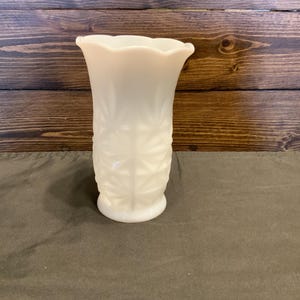 Milk Glass Starburst Pattern Vase