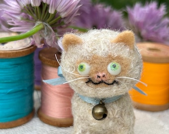 Handmade Vintage Style Miniature Fifi Cat, Dollhouse Kitty, Tiny Stuffed Animals, Googly Glass Eyes, Wool Felt Cat