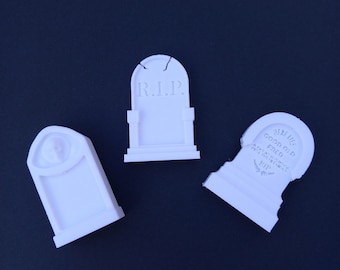 Spooky Gravestone Set: Halloween Party Decorations