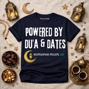Ramadan Humor PNG: Drivs av Du'a & Dates Ramadan Mode On PNG Islamisk citat Fastemånad png Muslimsk konst (Digital nedladdning) Ramadan Mubarak