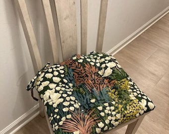 Dining Chair Cushion/ Chair Cushion with ties tufted/17x15.5/Rooster cushion