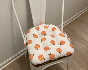 Metal Bistro Chair Cushion/14x14/Peach Print