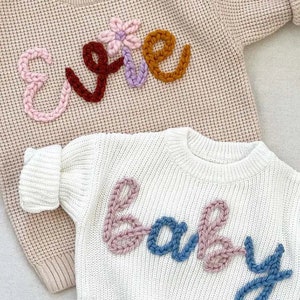 Custom Baby Sweater Adorned with Hand-Embroidered Name & Monogram A Cherished Gift from Aunt for Baby Girl and Baby Boy zdjęcie 4