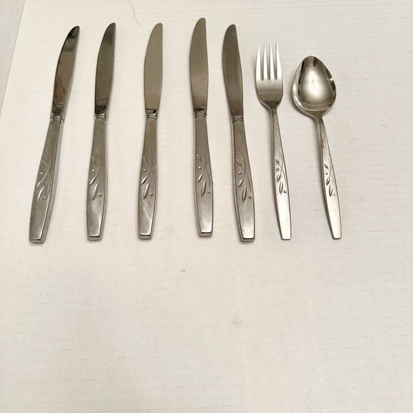 Oneida Will O Wisp CUBE 7 pcs Heirloom Knives Fork Spoon Stainless Flatware