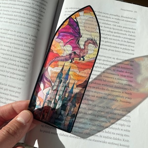 Bladwijzer voor gebrandschilderd glas draak | Transparante bladwijzer | Unieke bladwijzer wissen | Magische bladwijzer | Accessoires fantasieboeken | Boekenwurmcadeau