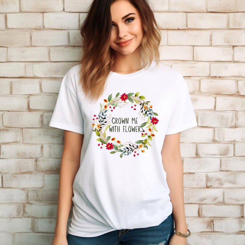 Wildflowers Crown Graphic T-shirt Flower Wreath Gift for Florist Tees ...
