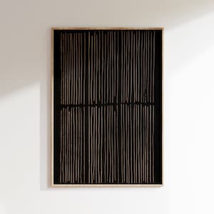Pode incluir: Uma impressão de arte abstrata em preto e branco emoldurada com um padrão de linhas verticais finas.
