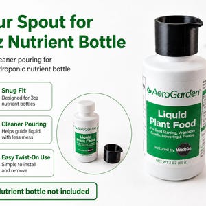 Pode incluir: Um bico vertedor de plástico preto para uma garrafa de nutrientes de 85g. A garrafa branca apresenta um rótulo verde com o texto Liquid Plant Food. O conjunto inclui o bico e a garrafa, com texto indicando que a garrafa não está incluída.