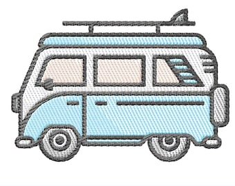 Pode incluir: Uma van vintage azul e branca com uma prancha de surf no telhado. A van tem um contorno preto e rodas cinzas.