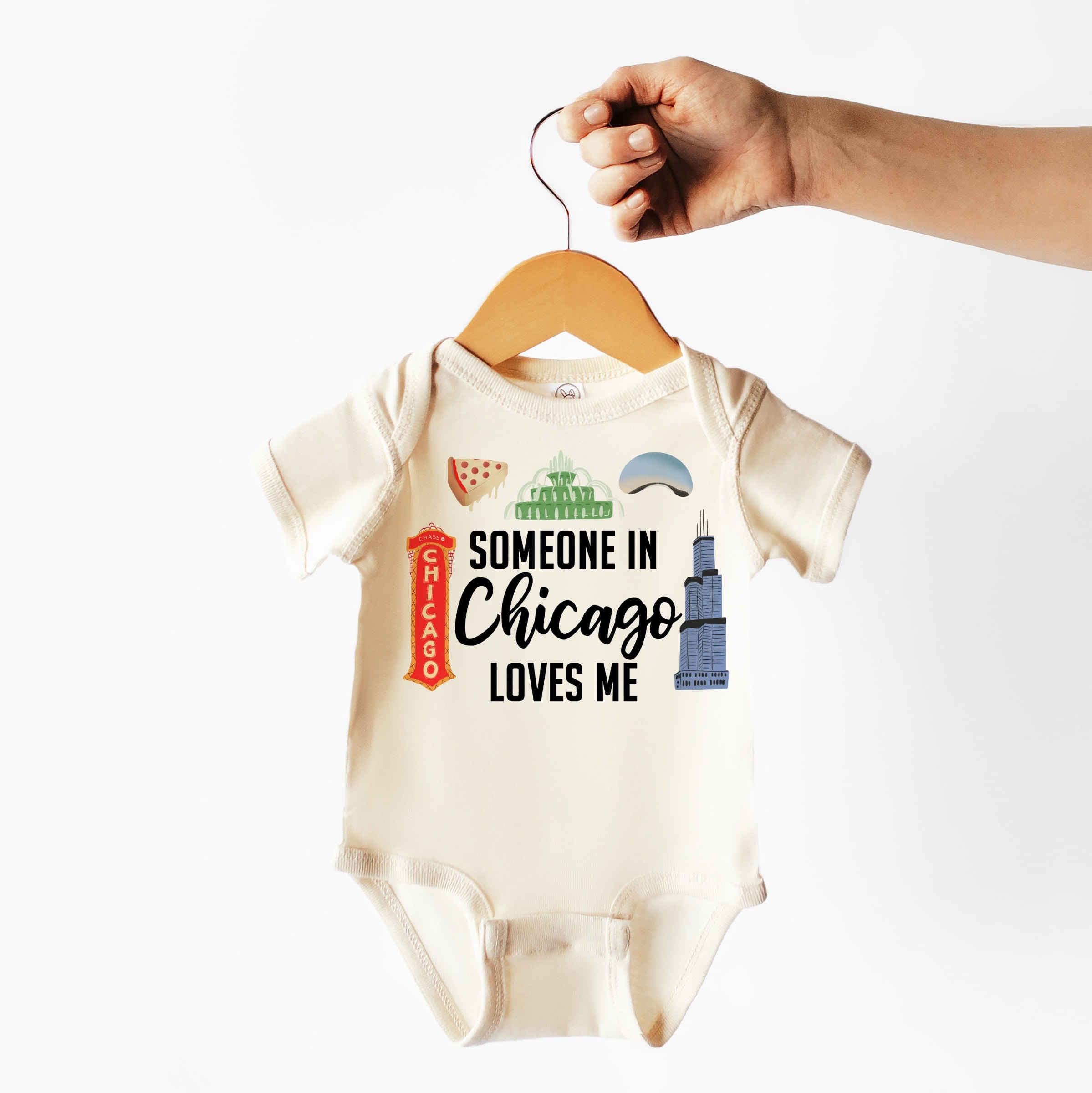 Someone in Chicago Loves me Natural Organic Baby Bodysuit