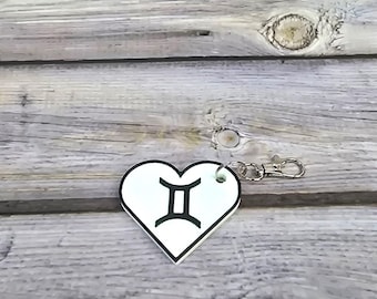 Gemini Zodiac Heart Keychain: Astrological Twin Star Charm