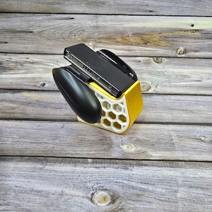 Honeycomb Gaming Controller Stand