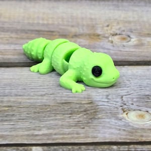 Articulated Baby Leopard Gecko Mini | 3D Printed Poseable Reptile Figurine | Fidget Toy Gift for Gecko Lovers
