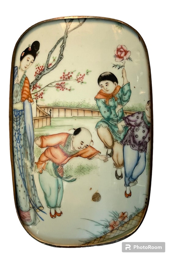 Large Vintage Chinese Shard Box w Antique Ming  Po