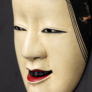 Japanese Vintage Noh mask Koomote hand-painted, Japanese art wall deco, sculpture statue