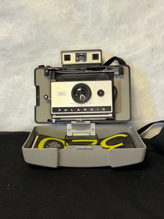Polaroid AUTMATIC320LAND CAMERA ビンテージ品 Polaroid AUTMATIC320LAND CAMERA ビンテージ品 Vintage Polaroid