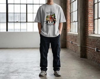 T-shirt unisex Ayrton Senna F1 McLaren con spalle scese e lavaggio stone wash (t-shirt pesante con spalle scese)