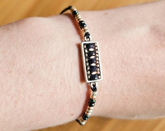 Dainty Blue Sapphire Bead Bracelet: Minimalist Adjustable Gemstone