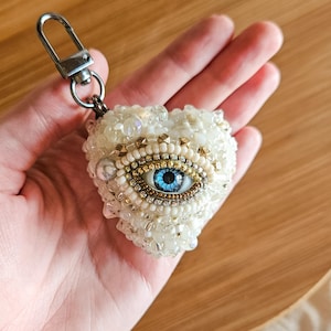 Amuleto de ojo malvado con cuentas para bolso: llavero protector hecho a mano