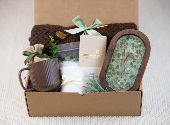Gift Box for Women, Self Care Gifts for Her, Care package for her Birthday Gift Box for Women Spa Gift Box Sending Hugs Gift Basket for her