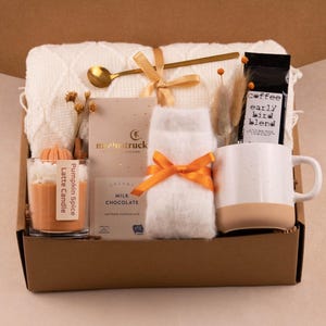 Matcha Lover Gift Box Matcha Latte Candle Cozy Gift for Matcha Lover Gift Set Coffee Lover Gift Box Pumpkin Spice Candle Gift Box PumpkinSpiceGiftBox