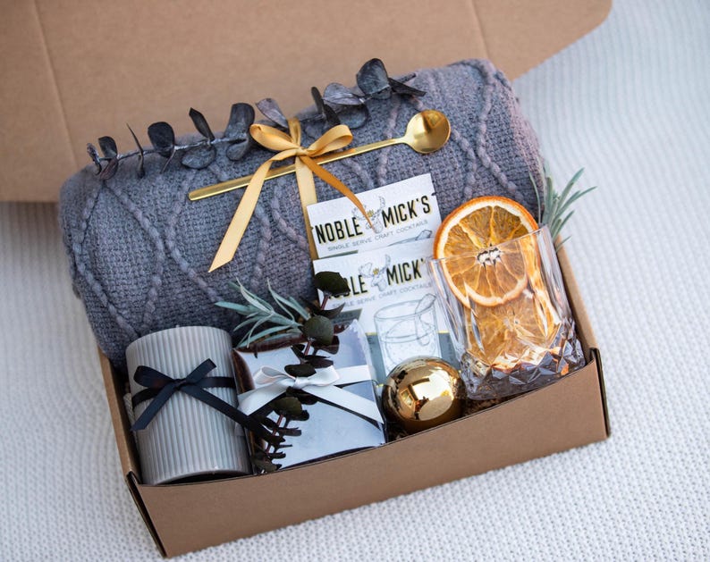 Cocktail Gifts For Her Margarita Lover Gift Cocktail Gift Box For Best Friend Cosmopolitan Espresso Martini Lover Gift Birthday Gift Box Old Fashioned