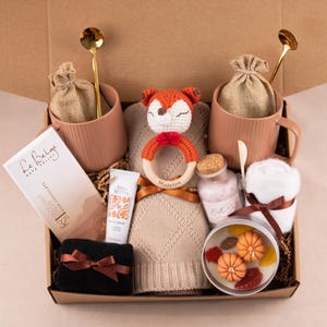 New Parents Gift Box for New Parents Care Package Pregnancy Gift Box Gift for Mom and Baby Blanket gift Box for Newborn Baby Gift